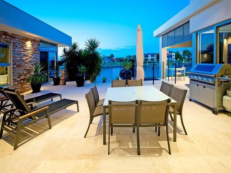 2603 Gracemere Circuit North, Hope Island QLD 4212