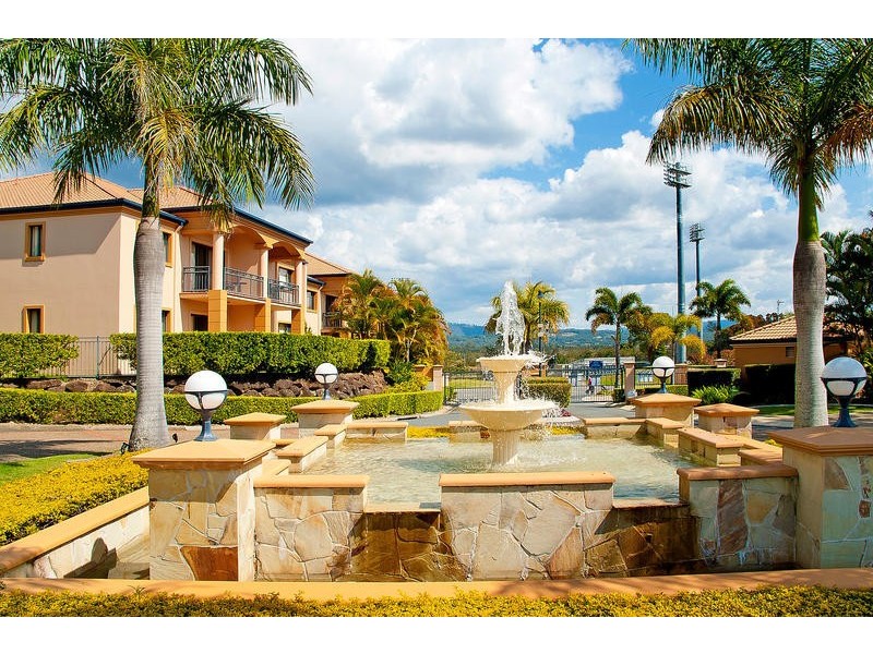 85 Palm Meadows Drive, Carrara QLD 4211