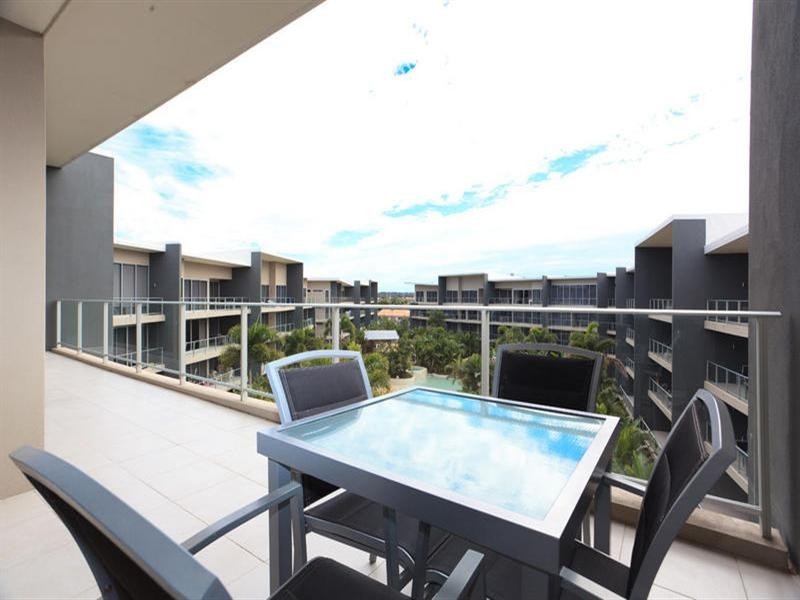 2407 2 Activa Way, Hope Island QLD 4212