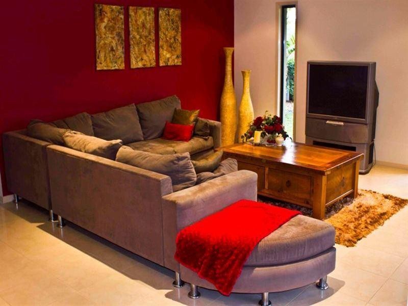 7 Calmwater Crescent, Hope Island QLD 4212