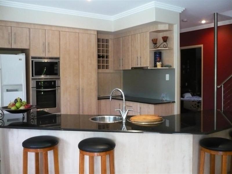 7 Calmwater Crescent, Hope Island QLD 4212