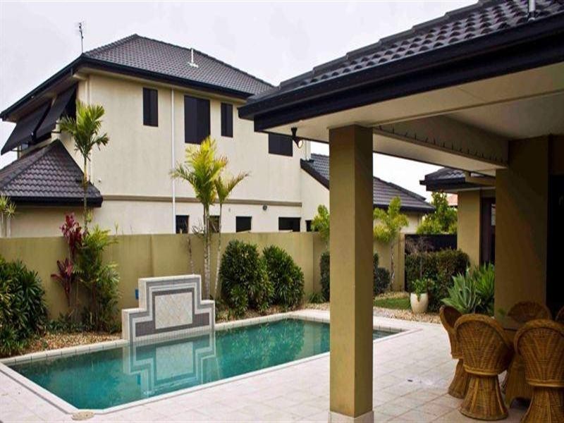 7 Calmwater Crescent, Hope Island QLD 4212