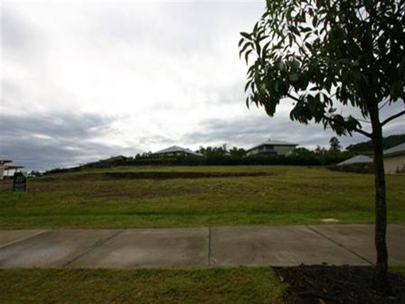 18 Lagoon Park Drive, Maudsland QLD 4210