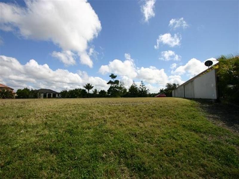 2 Pipers Point, Oyster Cove, Hope Island QLD 4212