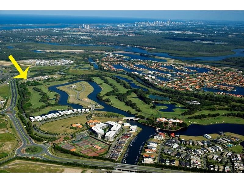 9119 Peter Senior Drive, Hope Island QLD 4212
