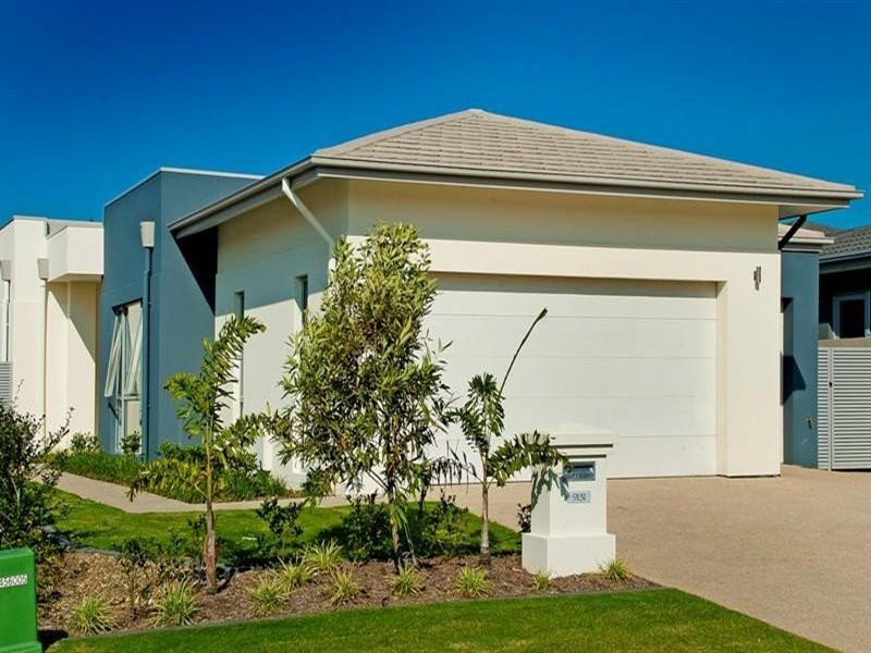 9131 Peter Senior Drive, Hope Island QLD 4212