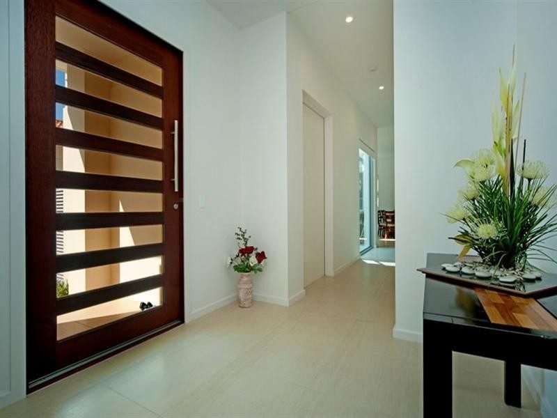 9131 Peter Senior Drive, Hope Island QLD 4212