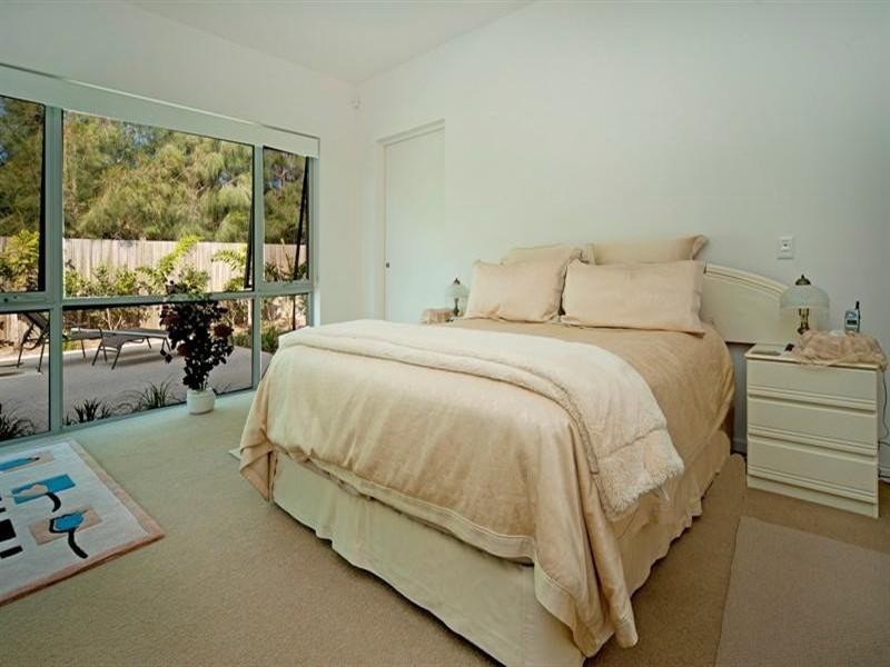 9131 Peter Senior Drive, Hope Island QLD 4212