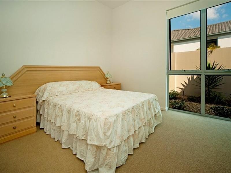 9131 Peter Senior Drive, Hope Island QLD 4212