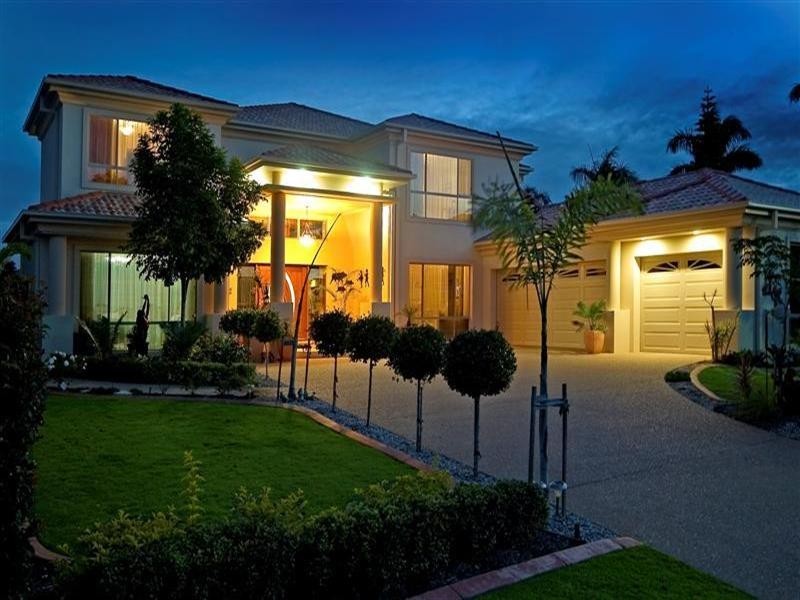2639 Yanderra Close, Hope Island QLD 4212