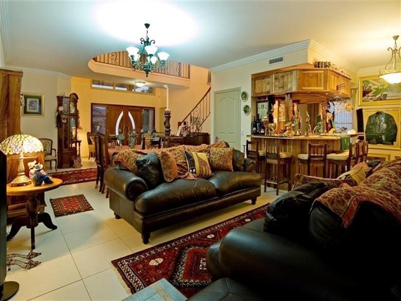 2639 Yanderra Close, Hope Island QLD 4212