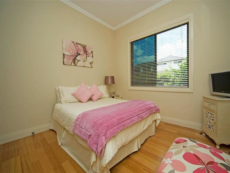 2830 Gracemere Cct East, Hope Island QLD 4212