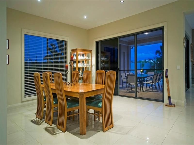 2830 Gracemere Cct East, Hope Island QLD 4212