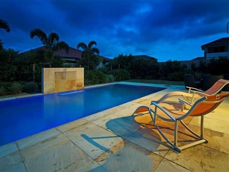 2830 Gracemere Cct East, Hope Island QLD 4212