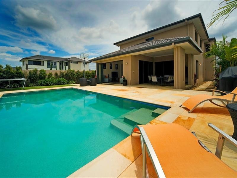 2830 Gracemere Cct East, Hope Island QLD 4212