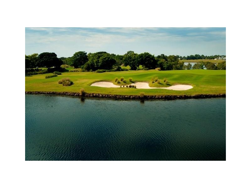 7520 Springfield Drive, Hope Island QLD 4212