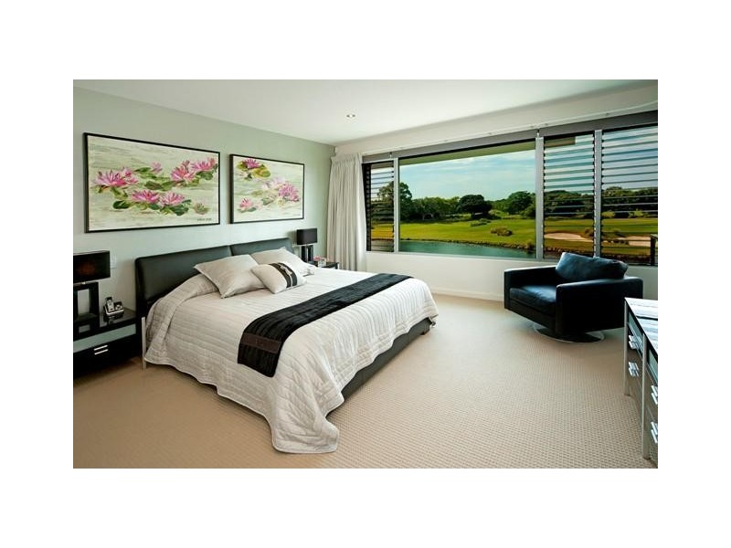 7520 Springfield Drive, Hope Island QLD 4212