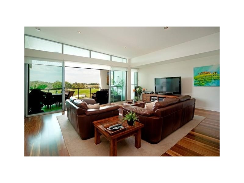 7520 Springfield Drive, Hope Island QLD 4212