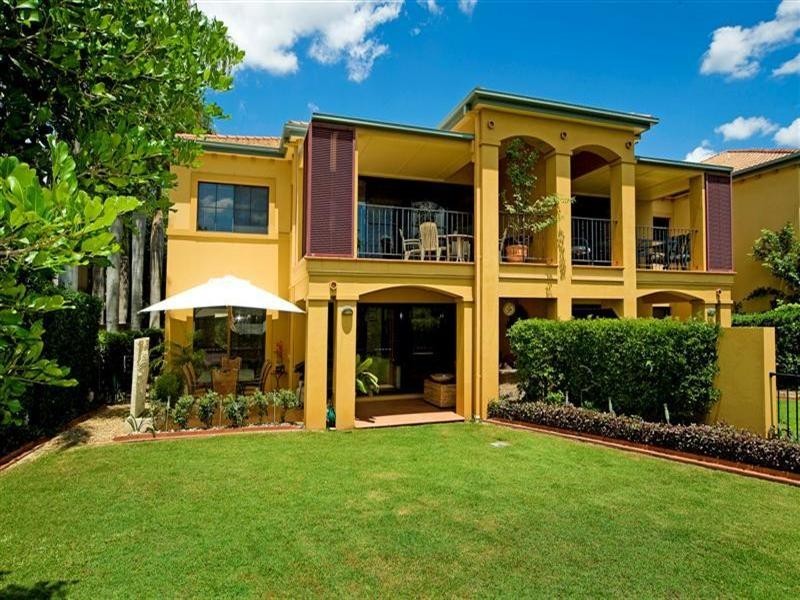 3258 The Palladian Drive, Hope Island QLD 4212