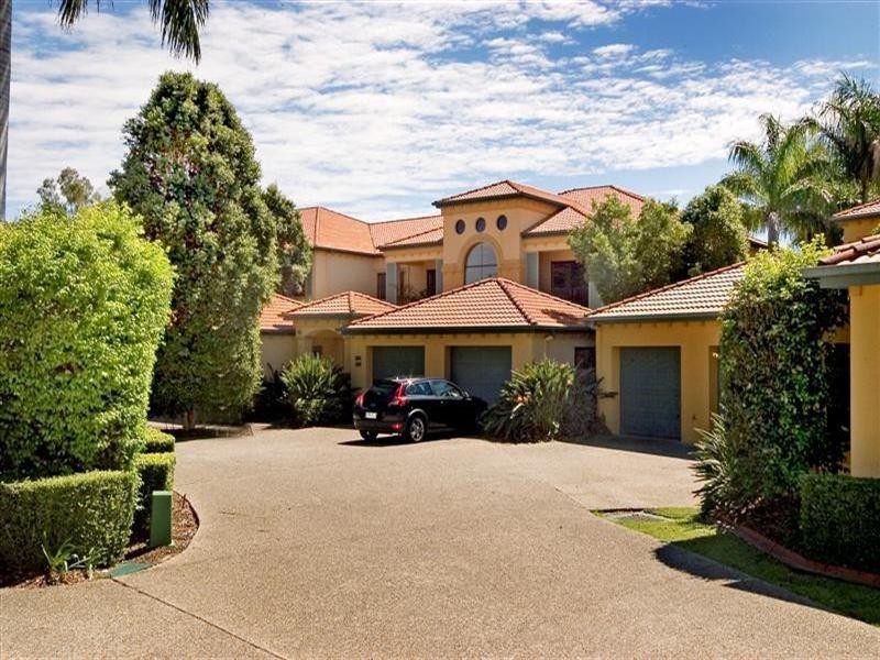 3258 The Palladian Drive, Hope Island QLD 4212