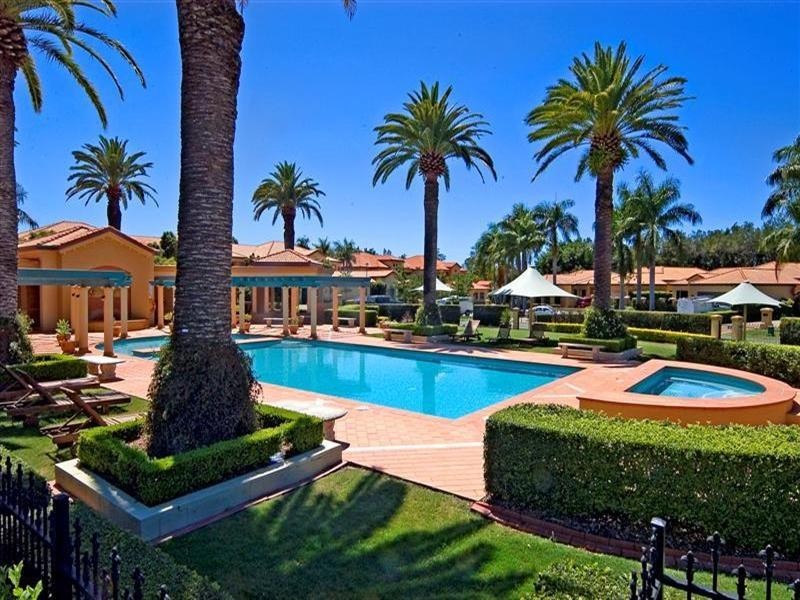 3258 The Palladian Drive, Hope Island QLD 4212