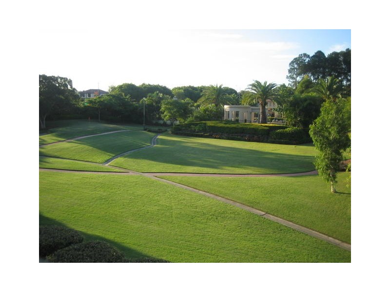 6/23 Santa Barbara Road, Hope Island QLD 4212