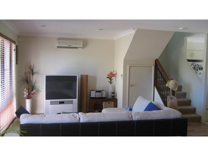 6/23 Santa Barbara Road, Hope Island QLD 4212