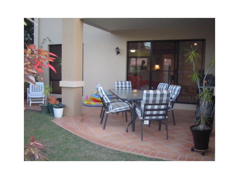 6/23 Santa Barbara Road, Hope Island QLD 4212