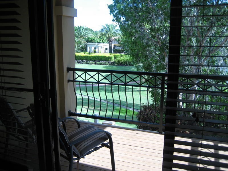 6/23 Santa Barbara Road, Hope Island QLD 4212