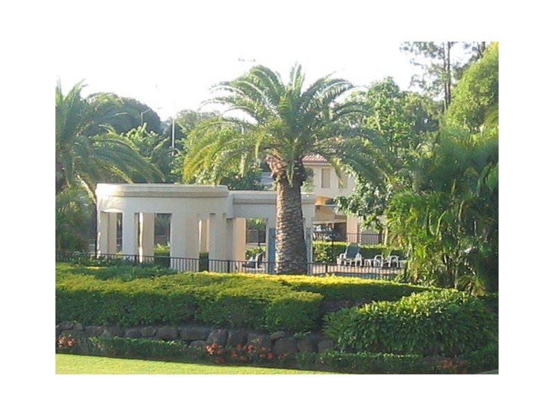 6/23 Santa Barbara Road, Hope Island QLD 4212