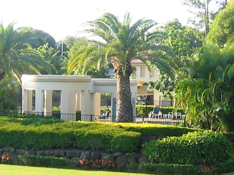 6/23 Santa Barbara Road, Hope Island QLD 4212