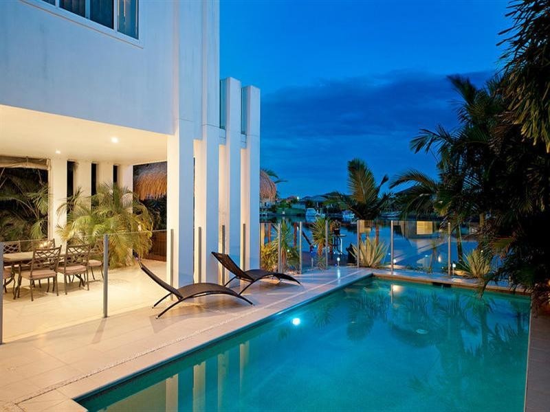 54 The Peninsula, Helensvale QLD 4212