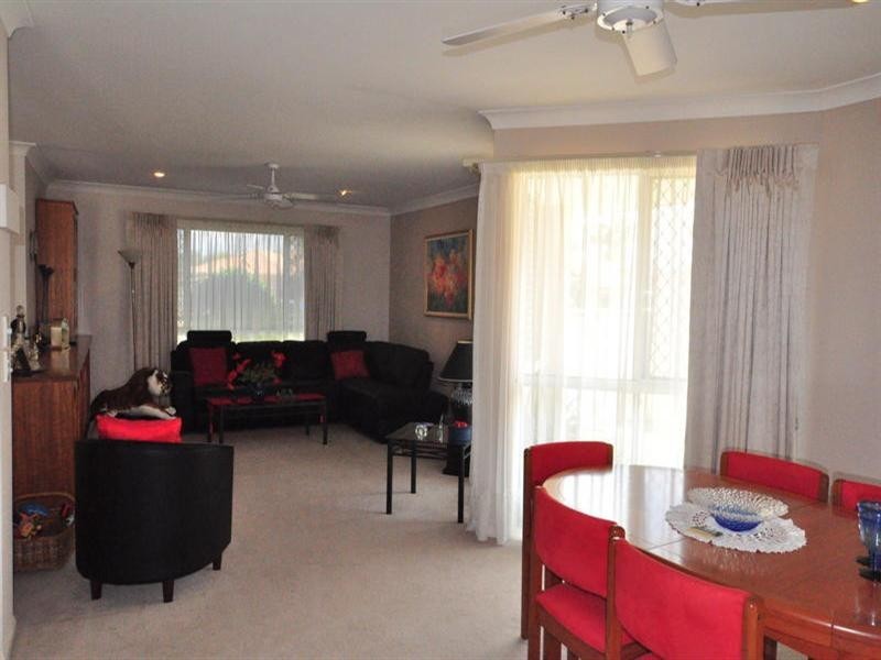 88 Monterey Keys Drive, Helensvale QLD 4212