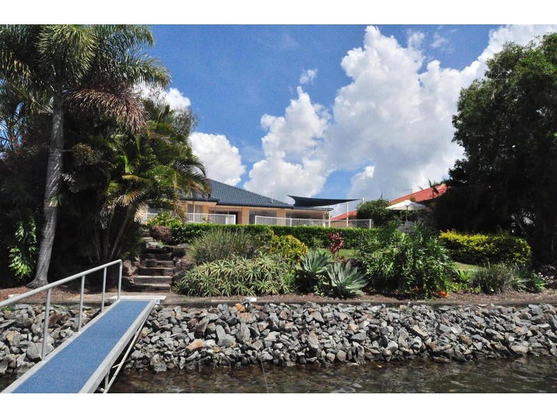 88 Monterey Keys Drive, Helensvale QLD 4212