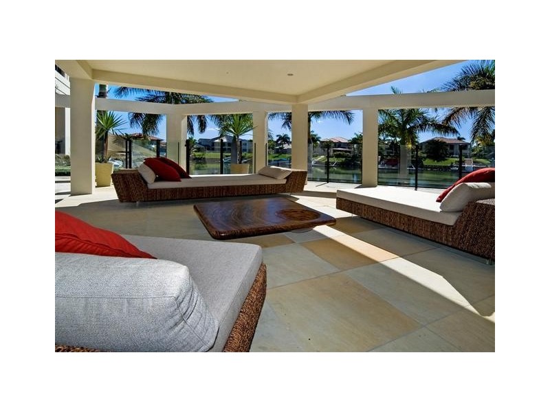 1133 Beechwood Drive, Hope Island QLD 4212