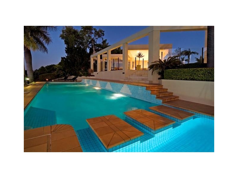 1133 Beechwood Drive, Hope Island QLD 4212