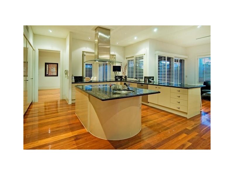 1133 Beechwood Drive, Hope Island QLD 4212