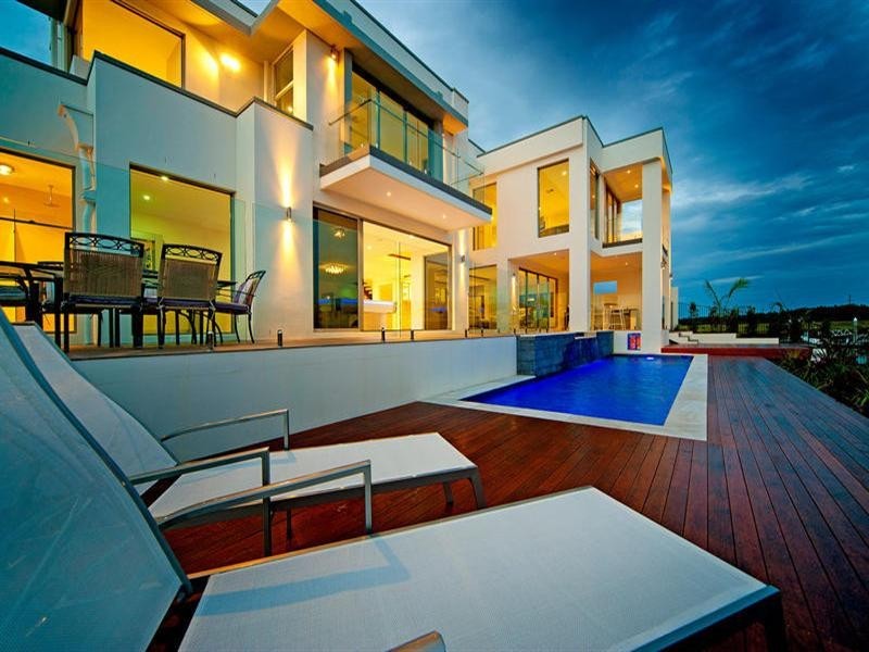 2217 Taromeo Court, Hope Island QLD 4212