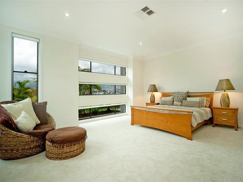 2217 Taromeo Court, Hope Island QLD 4212