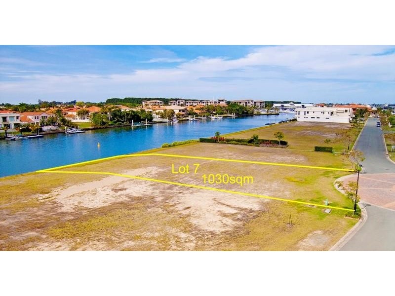 2607 Gracemere Circuit North, Hope Island QLD 4212