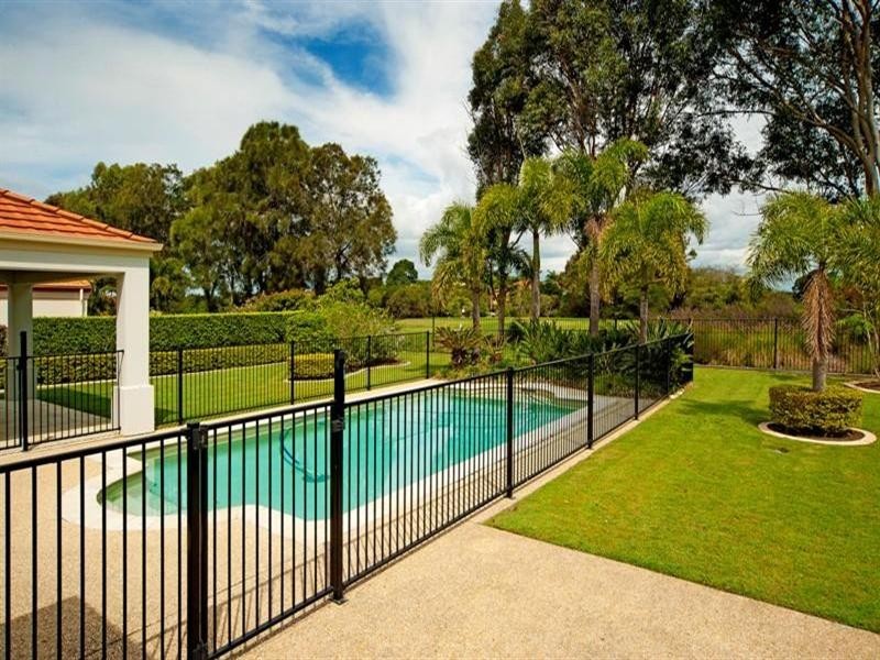 3188 Riverleigh Drive, Hope Island QLD 4212