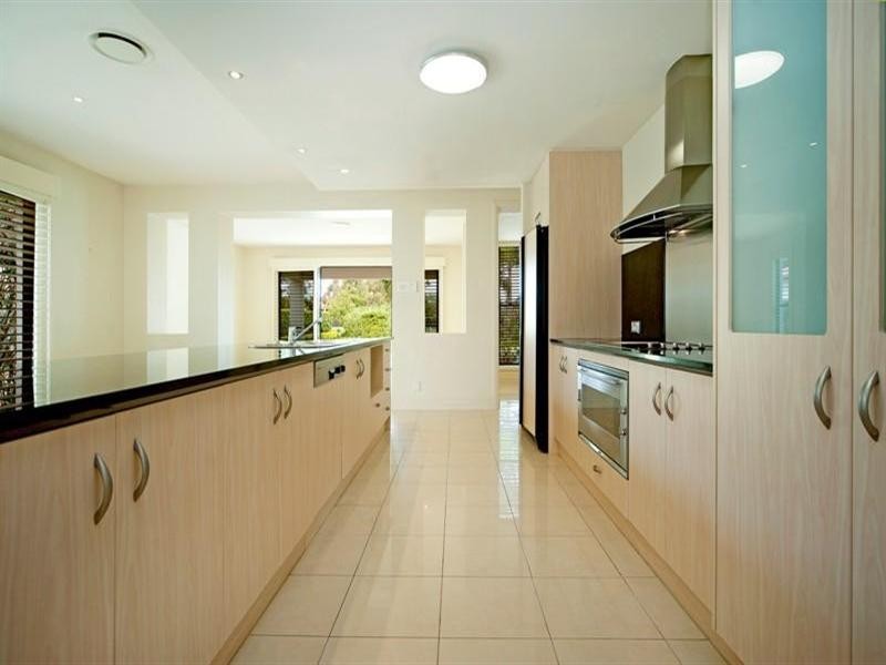 3188 Riverleigh Drive, Hope Island QLD 4212