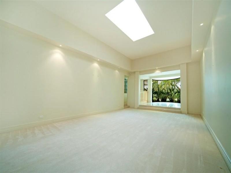 3188 Riverleigh Drive, Hope Island QLD 4212