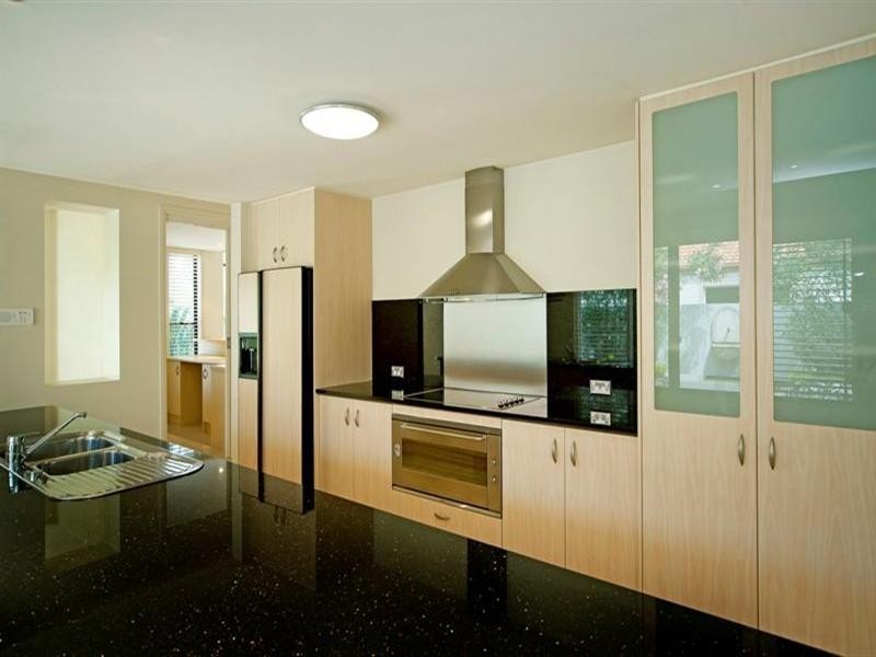 3188 Riverleigh Drive, Hope Island QLD 4212