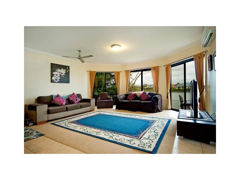 56 The Peninsula, Helensvale QLD 4212