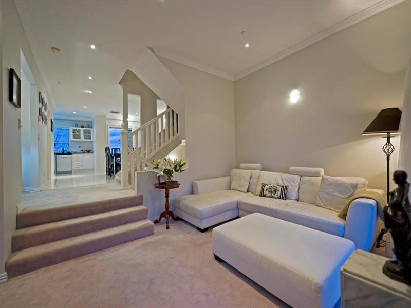 6/14 Pendraat Parade, Hope Island QLD 4212