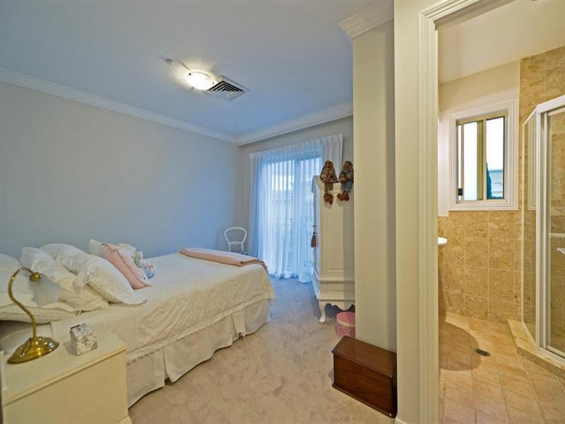 6/14 Pendraat Parade, Hope Island QLD 4212