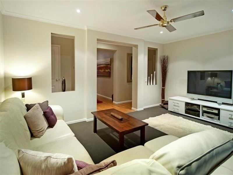 6 John Dalley Drive, Helensvale QLD 4212