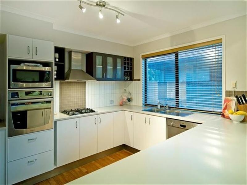 6 John Dalley Drive, Helensvale QLD 4212