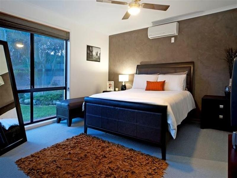 6 John Dalley Drive, Helensvale QLD 4212